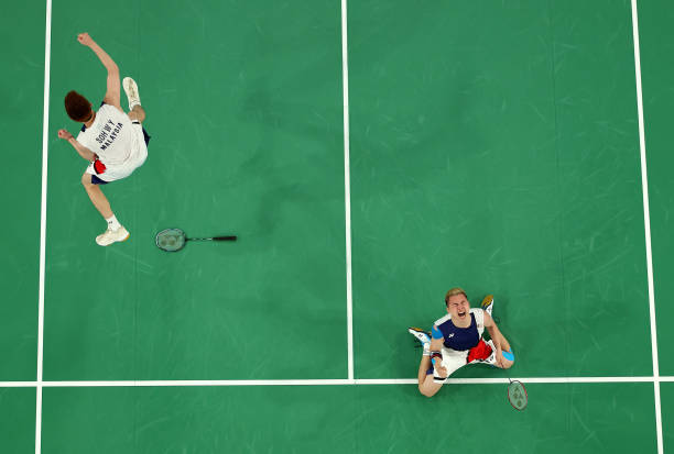 如何快速掌握羽毛球基础技巧?5个实用教学步骤