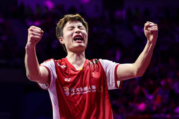 羽毛球假动作打法:欺骗对手的实战技巧