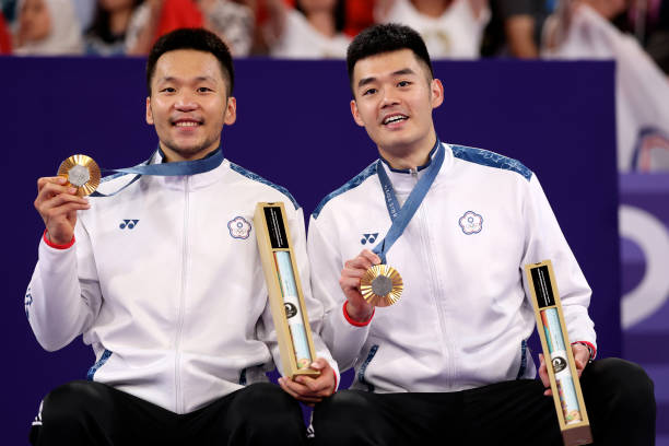 从零开始:儿童羽毛球比赛规则简介写作技巧