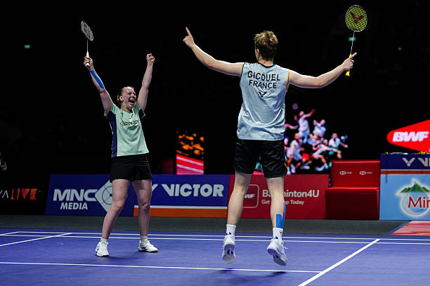 羽毛球馆层高9米够吗？解析最低高度与打球体验的关系