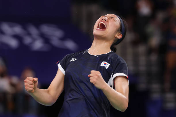 石宇奇表情包：赢球时狂喜，输球时委屈，太可爱了！