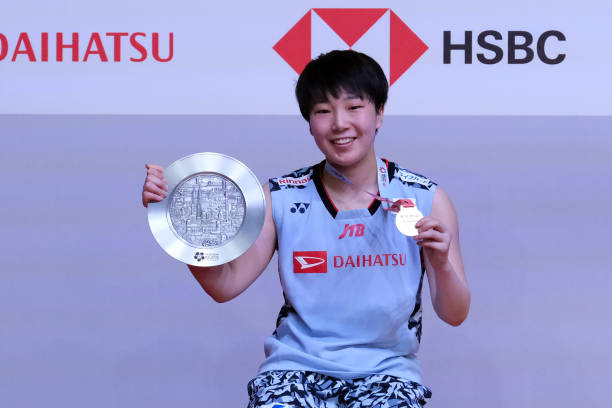 儿童羽毛球拍选购技巧：重量、长度、材质全解析