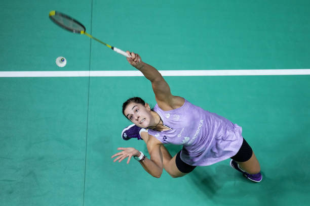 单打发球区域深度解析:前场与后场的战术选择