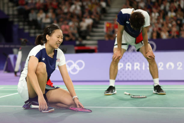 进攻型VS防守型:红双喜羽毛球拍选购技巧