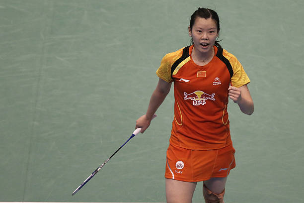 羽毛球规则常见疑问解答：擦网球、过网击球怎么判？