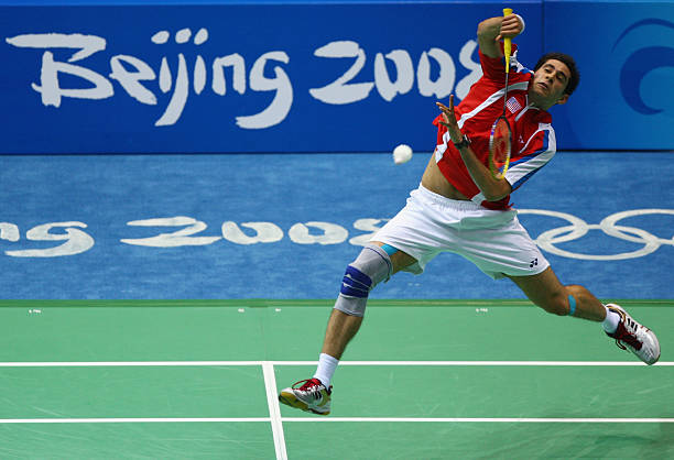 5U羽毛球拍适合女生吗？对比4U的优缺点详解