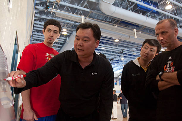 央视网NBA独家解析:杜兰特加盟太阳后的战术变化