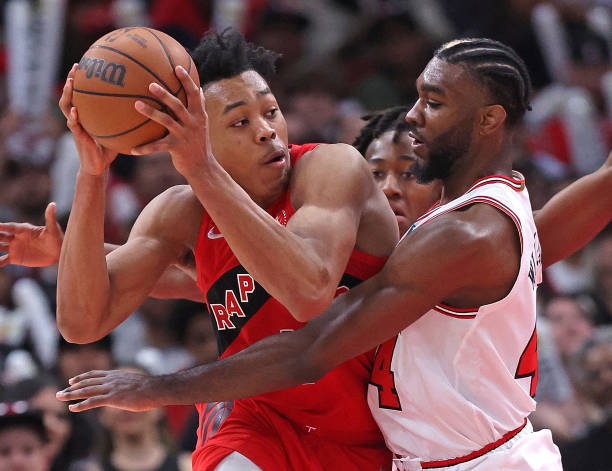 经典重现：NBA总决赛历年对阵与冠军归属