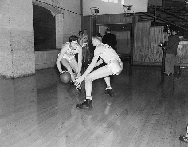 从基础到精通:篮球急停急起运球的完整指南