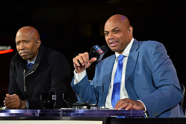 伤病缠身的扣篮王:CBA小前锋的职业生涯挑战