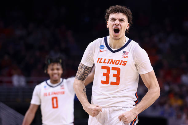 小前锋与其他位置球员的协作方式