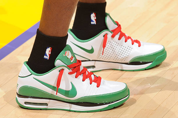 哈登篮网首秀技术统计：创队史首秀三双纪录