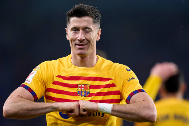 里尔转会市场操作：引援策略与财政平衡分析