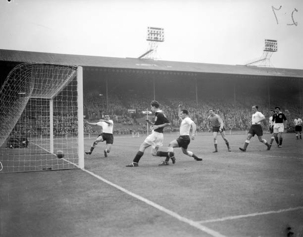 实况足球赞助商:资金支持与品牌曝光双赢