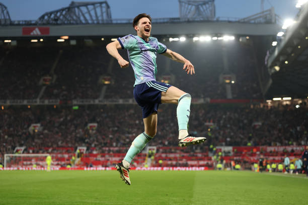 马拉多纳的“上帝之手”是犯规还是天才?回顾那场经典之战