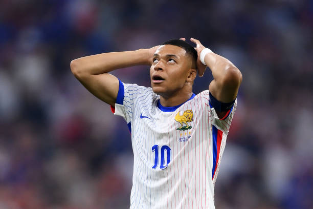 超越时代的传奇:世界第一足球运动员的永恒影响力