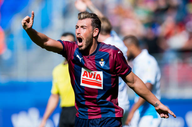 踢球不伤膝！2024年最佳减震足球鞋推荐