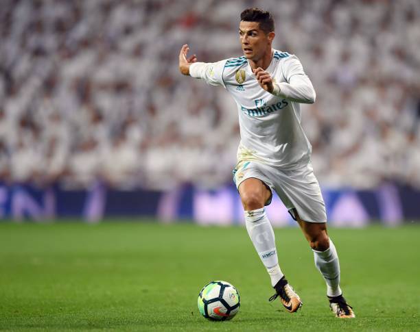 五人制足球场的最小与最大尺寸:灵活场地的选择