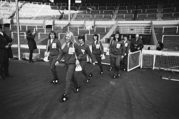 99-00赛季意甲冠军:拉齐奥终结尤文图斯连冠梦想