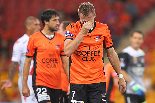 超越竞技:足球比赛中那些令人动容的瞬间