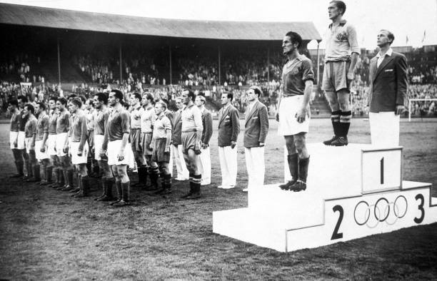 2018中超球迷文化观察:火爆主场与争议事件回顾