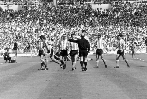 姆巴佩体测数据更新!腿长、臂展比例接近黄金标准