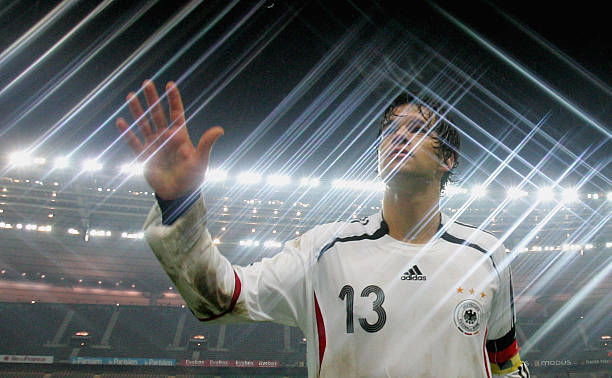 马拉多纳自评：足球传奇背后的真实自我