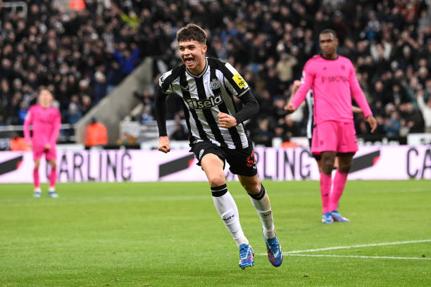 中超国安直播:主帅战术调整,能否逆转颓势?