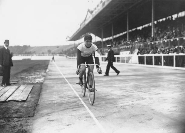 传奇再现:洛杉矶奥运会宣传片第二首歌背后的故事