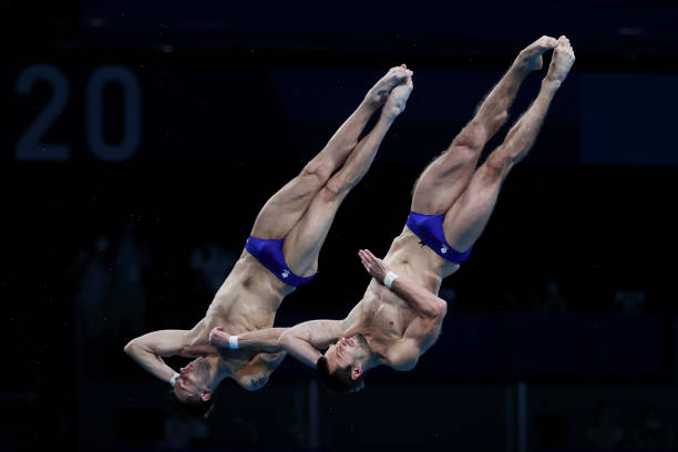 跳远常见错误及纠正:避免犯规与提高成绩的技巧