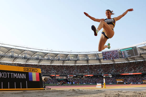 中国跳高最好成绩的详细数据是多少?