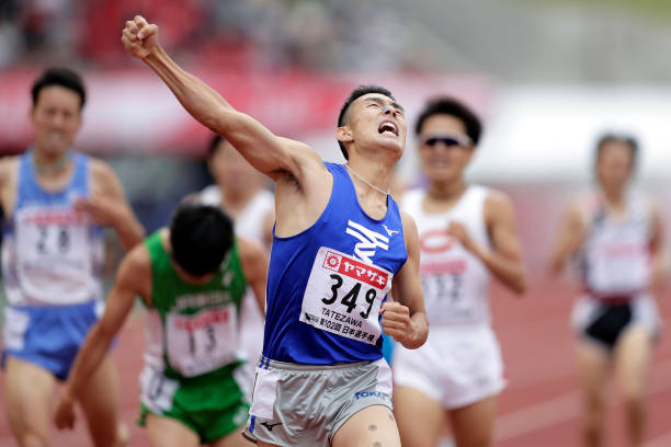 博尔特职业生涯十大高光时刻：从纪录到传奇