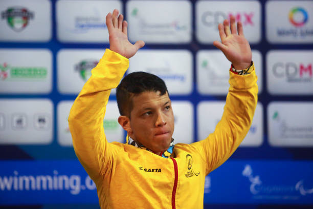 今晚游泳比赛时间指南：几点开始观看？