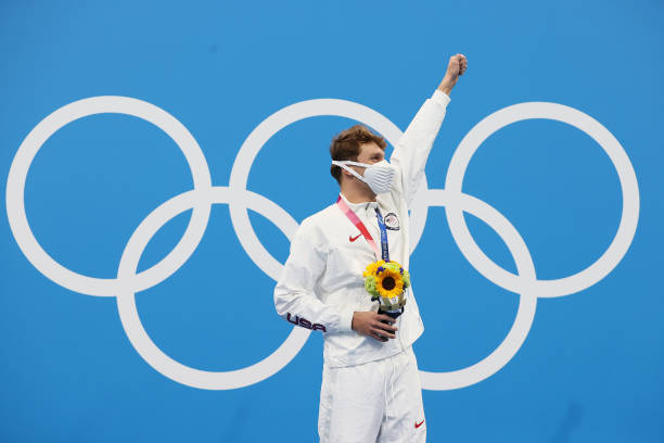 如何提高自由泳划水效率:手臂动作详解