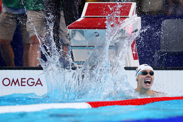 梦境中的水世界:女人游泳梦的常见情景与解析