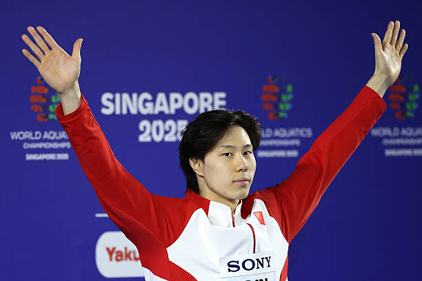 游泳池瓷砖铺贴的维护与保养建议