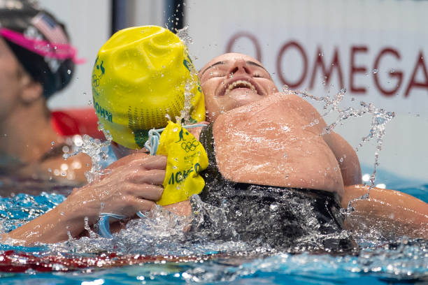 游泳比赛结束,我荣获“最佳喝水选手”称号