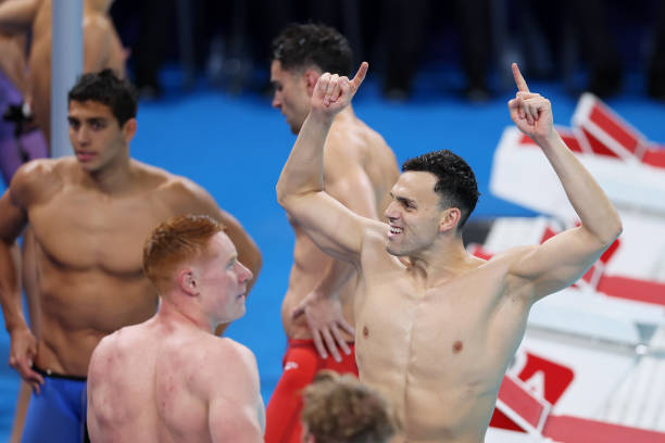 游泳训练参考:业余标准成绩表与提升建议