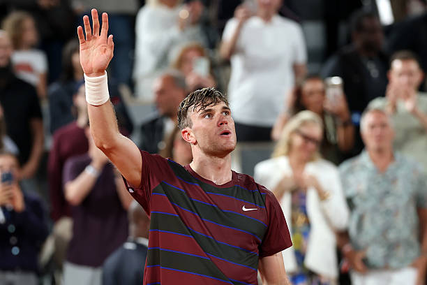 郑赛赛与李娜:中国女子网球的传承与创新