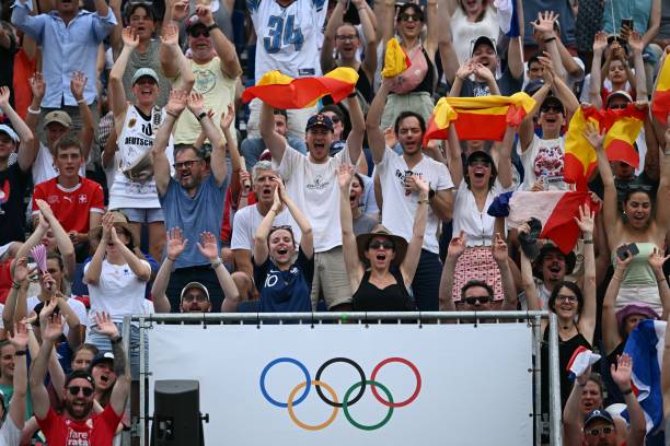 接发球站位:如何优化一传布局以提高进攻效率