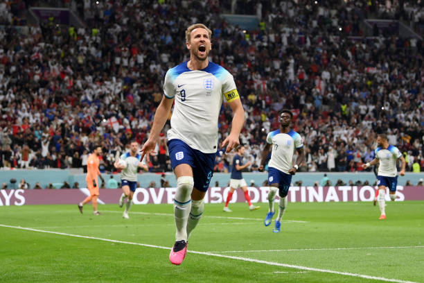 亚洲十二强赛积分榜:谁将率先突围?