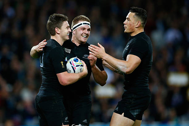 跳水世界杯比赛项目解析：动作难度系数与裁判评分细则